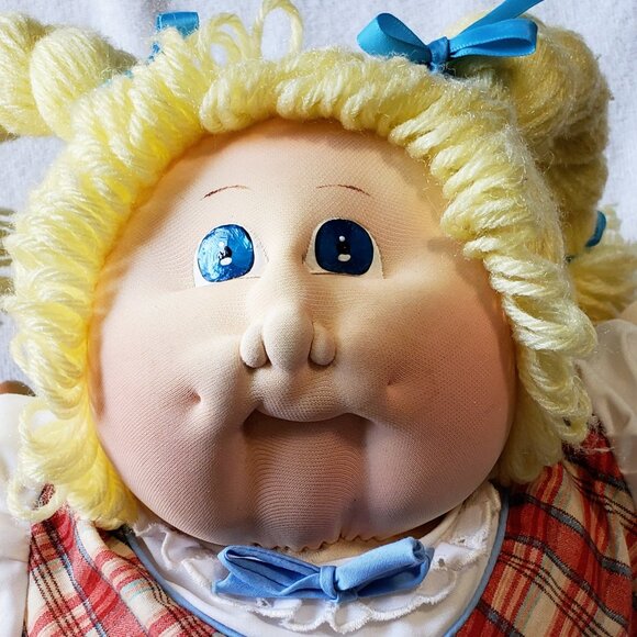 VINTAGE-1978 "The Little People"Soft Sculptures by Xavier Roberts "Charity"+DOCS - Picture 3 of 17